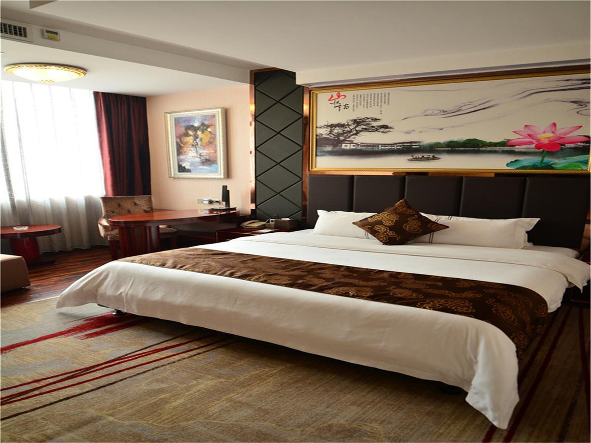 Lavande Hotel Wuhan Railway Station Ngoại thất bức ảnh