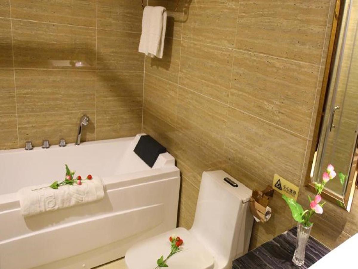 Lavande Hotel Wuhan Railway Station Ngoại thất bức ảnh